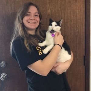 Meet your Posher, Casey